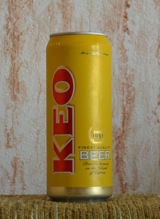 Фирменная бутылка пива KEO