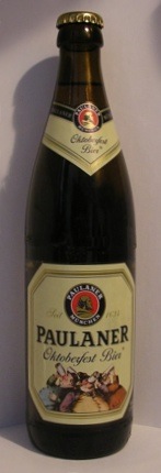 Фирменная бутылка пива Paulaner Oktoberfest