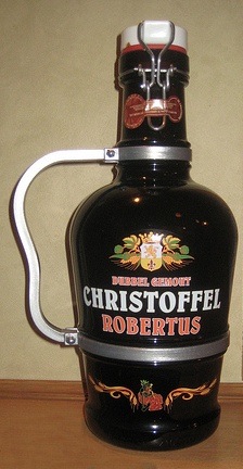 Фирменная бутылка пива Christoffel Robertus