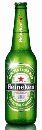 Фирменная бутылка пива Heineken