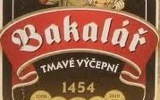Фирменная бутылка пива Bakalar Tmave Vycepni