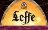 Фирменная бутылка пива Leffe Radieuse